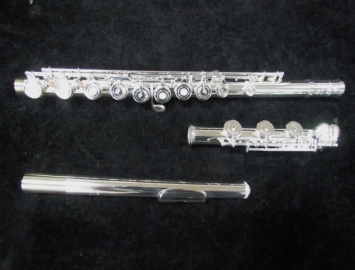 Photo NEW Verne Q Powell Sonaré PS-505 and PS-505K Series Flutes