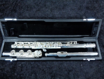 Photo New Haynes Amadeus AF780 Sterling Silver Flute