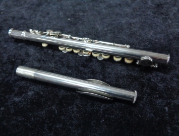 Photo C.G. Conn Ltd 40P Student Metal Piccolo, Serial #294324