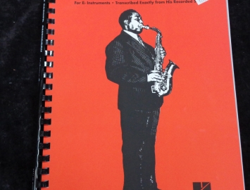 Photo Charlie Parker Omnibook Volume 2  - for Eb Alto