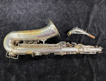 Photo Silver Plated SML 'Super 46' Model Alto Sax w/ Rolled Tone Holes - Serial # 6472