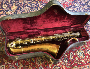 Photo Vintage Evette Schaeffer Low Bb Baritone Sax Paris France, Serial #9862 W/ Case