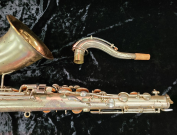 Photo Vintage Buescher True-Tone Tenor Sax in Satin Silver Plate #128706