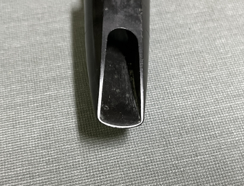 Photo Hard Rubber Eugene Rousseau Classic 4R Alto Sax Mouthpiece