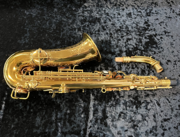 Photo 1928 Vintage Conn New Wonder II 'Chu Berry' Alto Saxophone - Serial # 218572