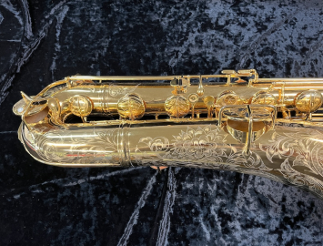 Photo Gold Plated Vintage CG Conn Bari Sax w/ Lynn Osborne Custom Engraving # 36176