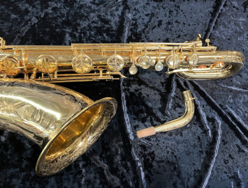 Photo Gold Plated Vintage CG Conn Bari Sax w/ Lynn Osborne Custom Engraving # 36176