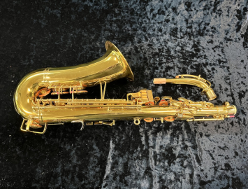 Photo Vintage Buescher Aristocrat Model 141 Alto Saxophone - Serial # 355606