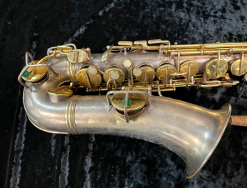 Photo Vintage C.G. Conn New Wonder II 'Chu Berry' Alto Sax in Original Silver and Gold Plate #161061