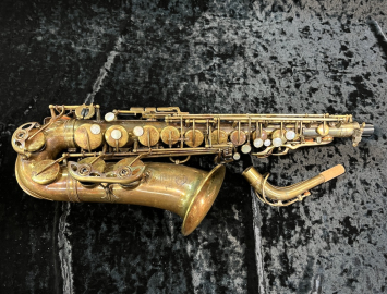 Photo Vintage Selmer Paris Mark VI Alto Saxophone – Custom Raw Brass, Serial #116523