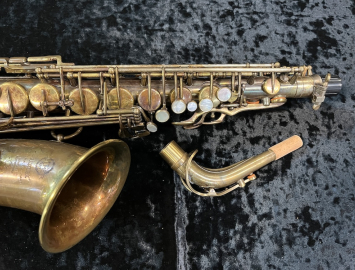 Photo Vintage Selmer Paris Mark VI Alto Saxophone – Custom Raw Brass, Serial #116523