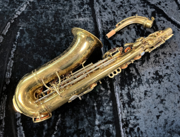 Photo First Series King Zephyr Alto Saxophone - Serial # 196984