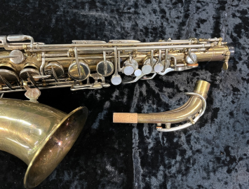 Photo Vintage Martin Handcraft Committee II Alto Sax – Lion and Crown, Serial #132028