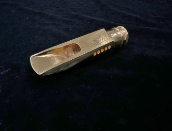 Photo New EARTH Metal Mouthpiece for Alto Sax by Theo Wanne