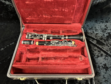 Photo Buffet Crampon R13 A Clarinet, Serial #95827 – 1960's