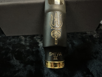 Photo New SHIVA Hard Rubber Mouthpiece for Alto Sax by Theo Wanne