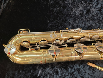 Photo Conn USA 11M Baritone Saxophone in Gold Lacquer #M44826 AS-IS