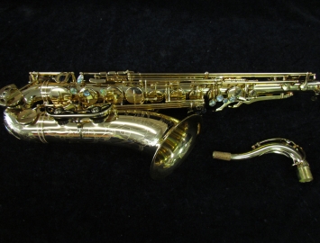 Photo P. Maruiat System 76 Gold Lacquer Tenor Sax