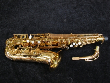 Photo NEW P Mauriat Master 97 Alto Saxophone in Gold Lacquer