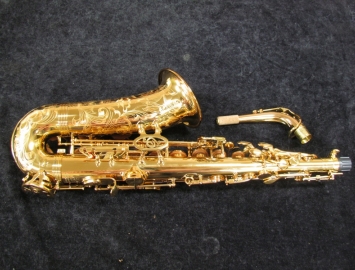 Photo NEW P Mauriat Master 97 Alto Saxophone in Gold Lacquer