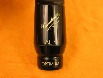 Photo New Vandoren Optimum Mouthpiece for Alto Saxophone